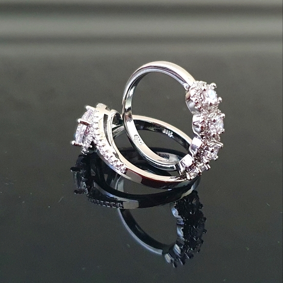 New Silver Circle Diamond Jewelry Set - Picture 2 of 5